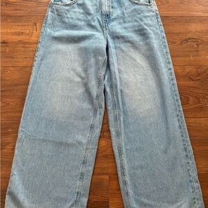 Wide-Leg Light Blue Jeans